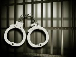 Police arrest 5 peddlers
