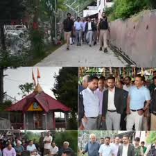 DC Kulgam visits Mata Kheer Bhawani Asthapan to review Mela arrangements