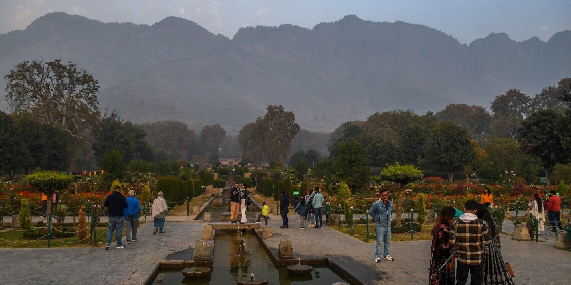 Kashmir records heavy tourist footfall in early June