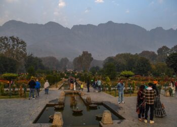 Kashmir records heavy tourist footfall in early June