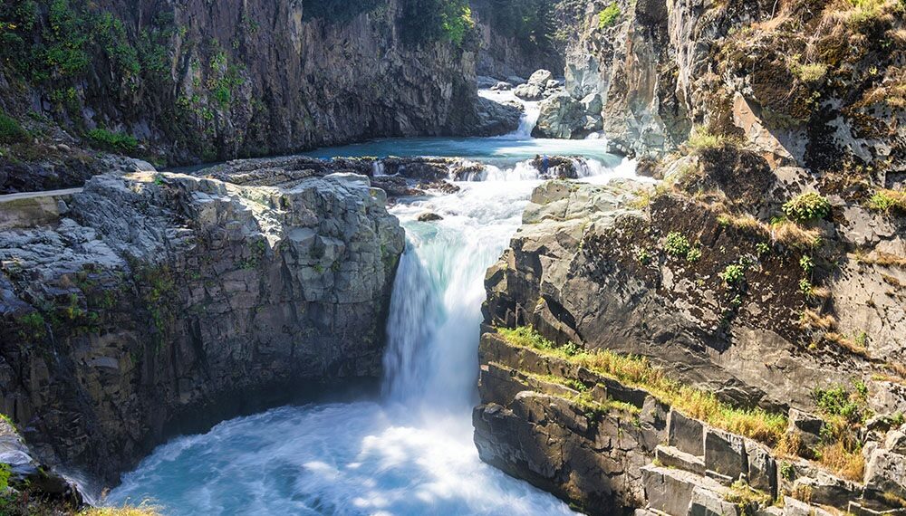 Aharbal closure continues to hurt livelihoods