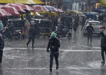 Rain, hailstorm lash J&K parts; MeT issues advisory