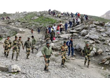 Ensure foolproof Amarnath Yatra arrangements: Union Home Secy