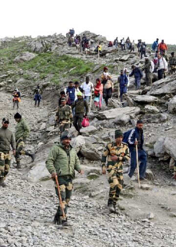 Ensure foolproof Amarnath Yatra arrangements: Union Home Secy