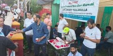 Spirit of Kashmiriyat shines at Tulmulla Mela