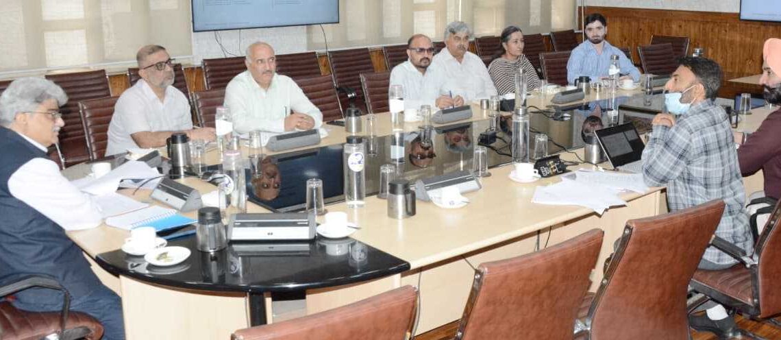 CS Atal Dulloo reviews implementation of new Labour Codes