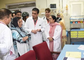 Doctors’ Day :  J&K health minister visits Children Hospital Bemina