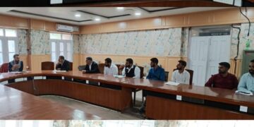 DLSA Ganderbal convenes meeting of LSUM to review implementation of NALSA Scheme