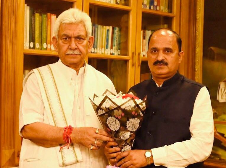 Delegations call on LG Sinha