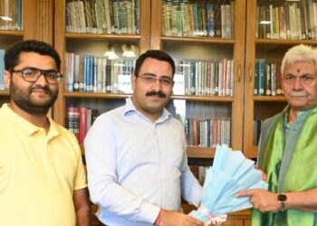 Delegations call on LG Sinha