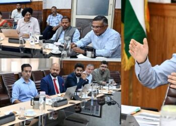 Create robust framework to attract investments in J&K: CS Atal Dulloo