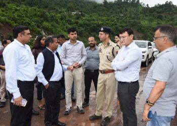 Anil Kumar inspects landslide-affected NH-44 stretches