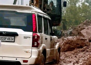 MP Mian Altaf escapes unhurt on Jammu-Poonch highway