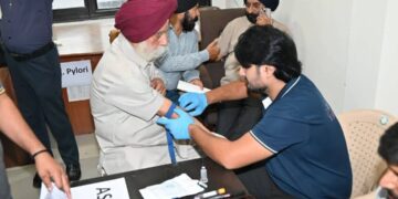 J&K ACB hosts free health screening camp