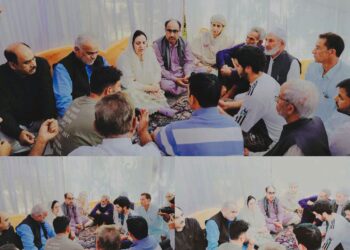 Sakeena Itoo visits family of Martyr Head Constable Ashiq Hussain Qureshi, assures Govt support