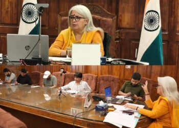 DC Bandipora reviews preparedness for weather advisory, flood mitigation measures