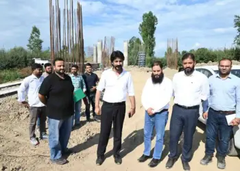 DC Baramulla inspects construction work on Pattan–Baramulla Bypass