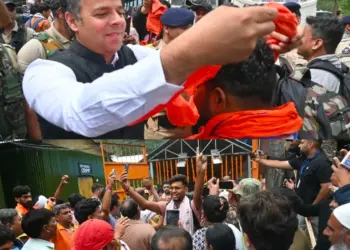 Amarnath Ji Yatra 2026  : First batch of pilgrims arrives at Base Camp Nunwan