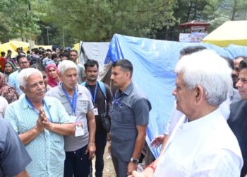 DC Kulgam visits Mata Kulwagishori Temple Bungam, Mata Katyani Temple Kakran