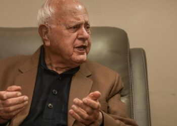 === Statehood protest at Jantar Mantar ===  NC to invite INDIA bloc, J&K parties