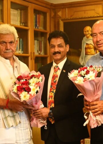 PHDCCI delegation calls on Manoj Sinha