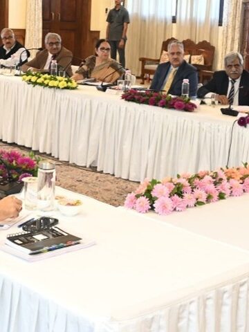LG chairs Governing Board meet of Gandhi Memorial College Sgr