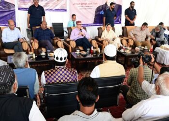 CM dedicates 13 key projects to Shopian