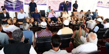 CM dedicates 13 key projects to Shopian