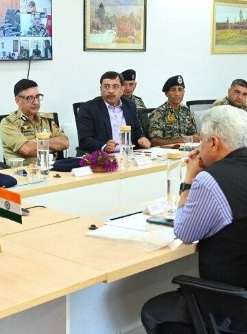 AMARNATH YATRA : LG Sinha urges pilgrims to travel only with valid registration
