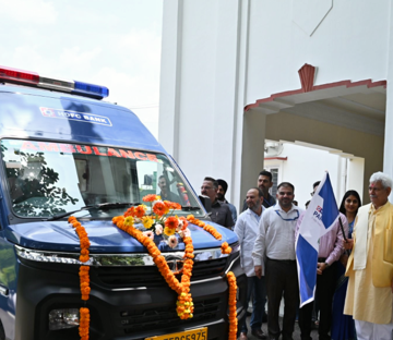 LG flags off HDFC Parivartan’s Mobile Medical Care Unit Van