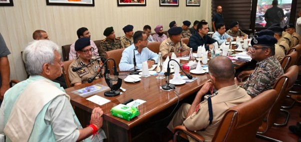 Amarnath Yatra: LG Sinha to flag off first batch of pilgrims from Jammu today