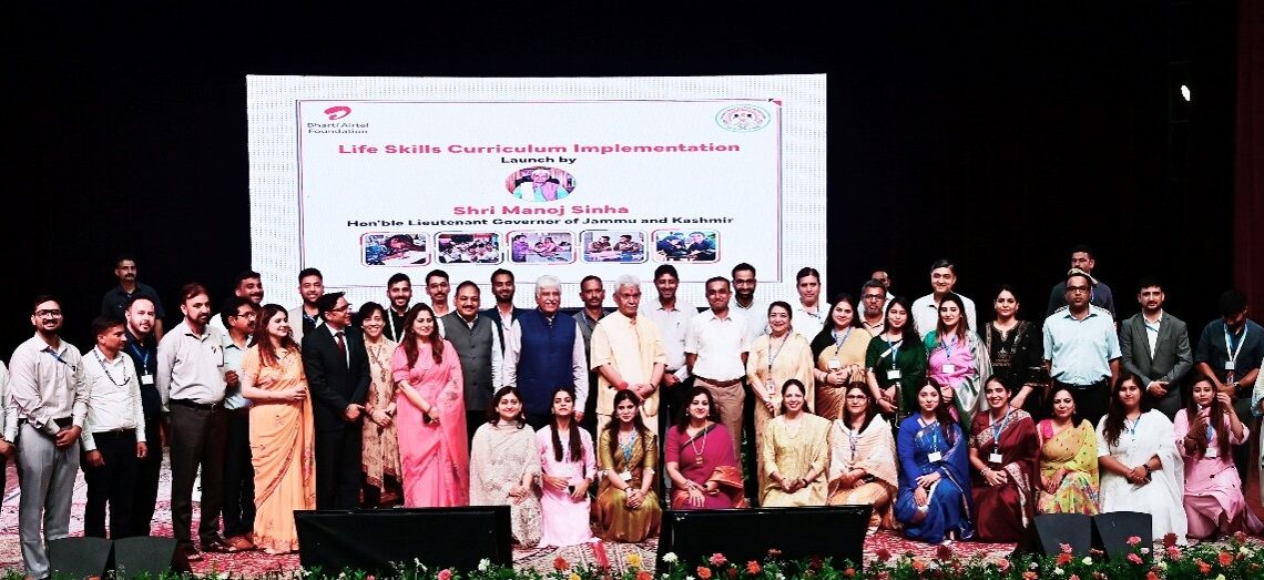 NEP focussing on developing creative, responsible citizens: LG Sinha