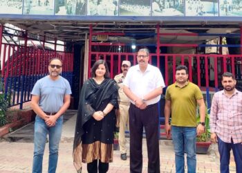 Secretary DLSA Ganderbal reviews implementation of ‘Pragya’ Scholarship Scheme