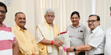 Amarnath, Buda Amarnath Yatri Niyas delegation calls on LG