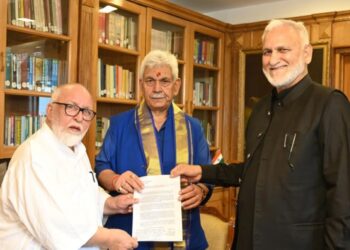 Former minister project Doda, Kishtwar dev issues with LG Sinha