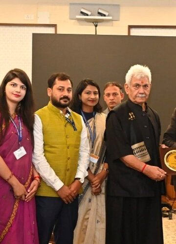 IIS Officer Trainees call on LG Manoj Sinha