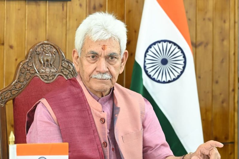 LG directs best possible care for pilgrims at GMC Udhampur