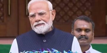 PM urges constructive, fact-based debates