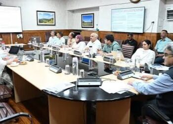 CS Atal Dulloo calls for Mission Mode completion of housing projects across J&K 