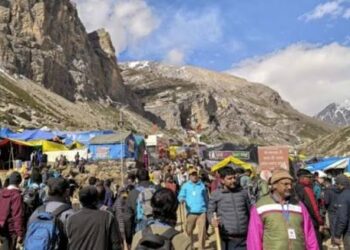 Amarnath Yatra: 4.26 lakh pilgrims pay obeisance in 25 days