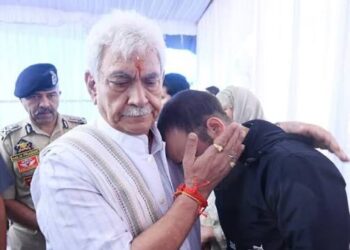Martyred cop’s devotion to duty, motherland will inspire generations: LG Manoj Sinha