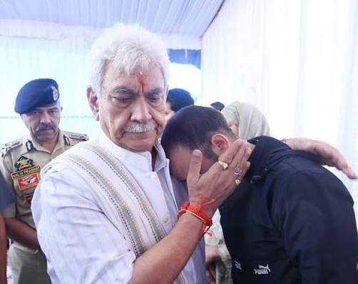 Martyred cop’s devotion to duty, motherland will inspire generations: LG Manoj Sinha