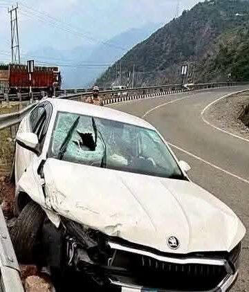 Man dies after shooting stone hits car near Ramban