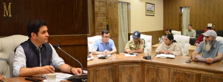 DC Budgam stresses on adequate, uninterrupted portable water supply to people