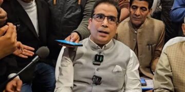 NC to leave for Delhi despite pending nod for protest: Sadiq