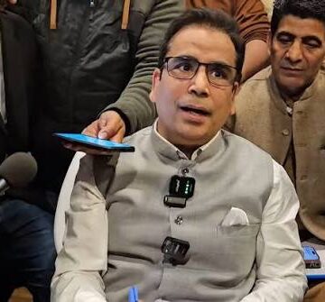 NC to leave for Delhi despite pending nod for protest: Sadiq