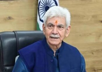 Political leaders, delegations call on LG Sinha