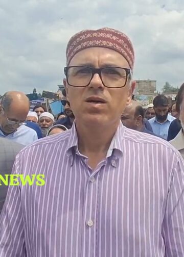 Omar advocates Ind-Pak dialogue, asks why J&K leaders criticised for peace calls