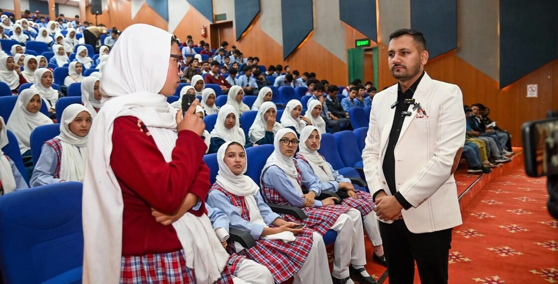 2-day seminar guides Ladakh youth to IIT, NDA