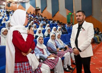 2-day seminar guides Ladakh youth to IIT, NDA
